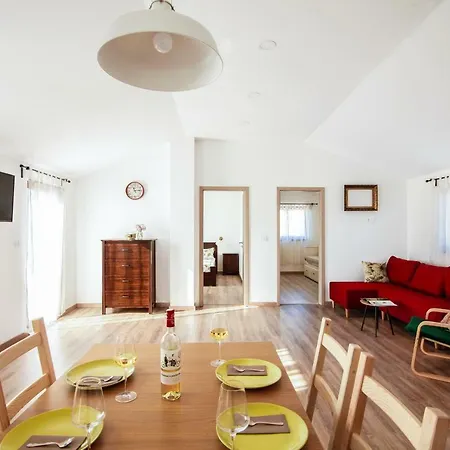 Apartman Tiny Garden Medulin