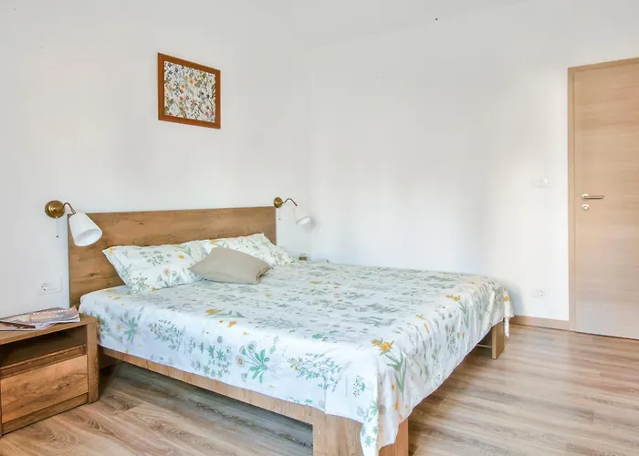 아파트 Tiny Garden